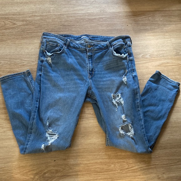 Old Navy Denim - Old Navy Rockstar Mid-Rise Jeans in Blue